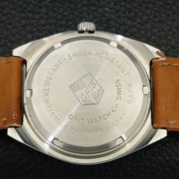 Oris Men's Silver and Tan Watch - Picture 8 of 9